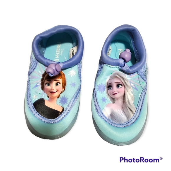 Disney Elsa and Anna Frozen II Disney Princesses Girls Water Shoes Like New - Picture 8 of 16